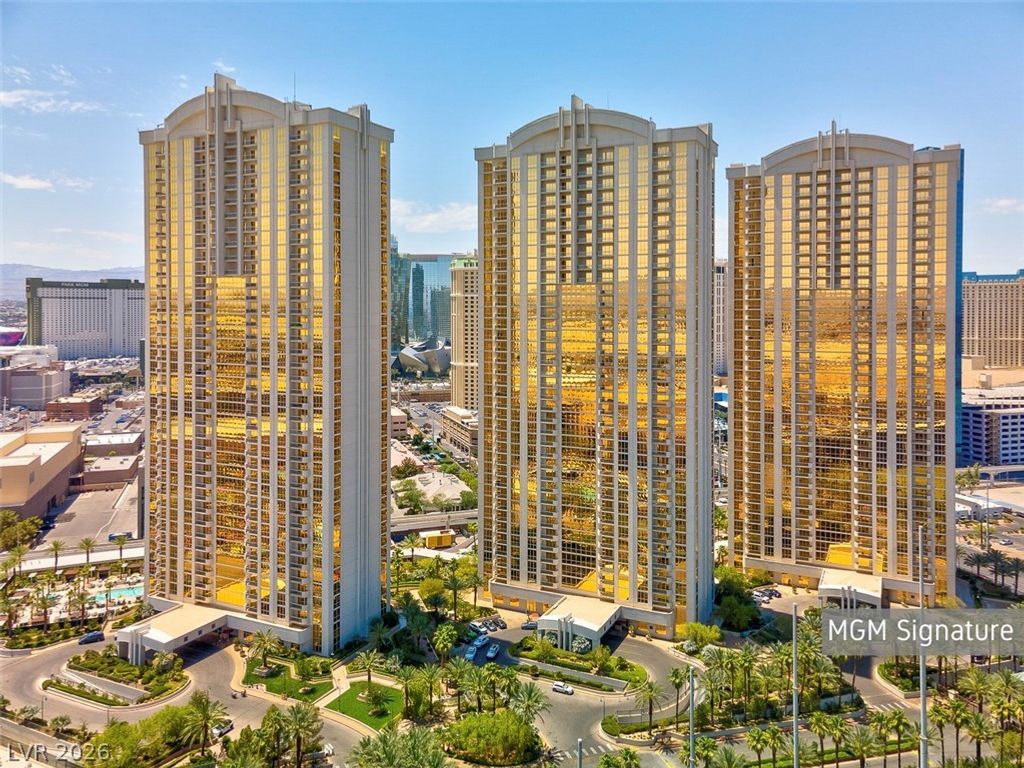 135 East Harmon Avenue 3704, Las Vegas, NV 89109