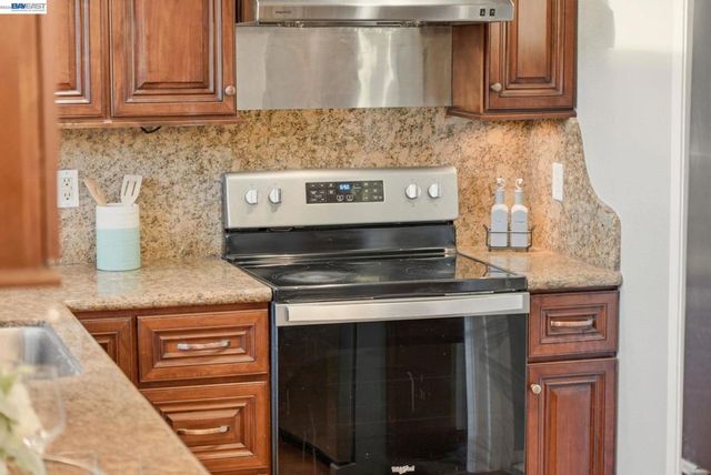 222 Corte San Pablo, Fremont, CA 94539