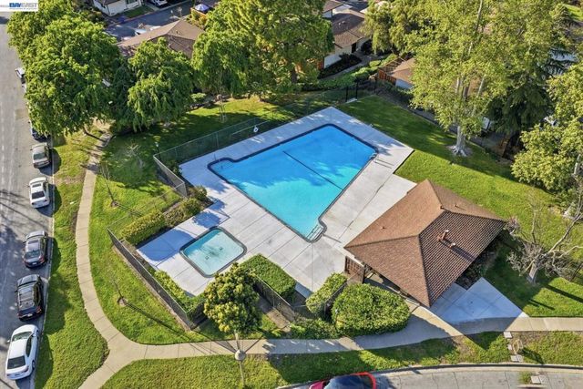 222 Corte San Pablo, Fremont, CA 94539