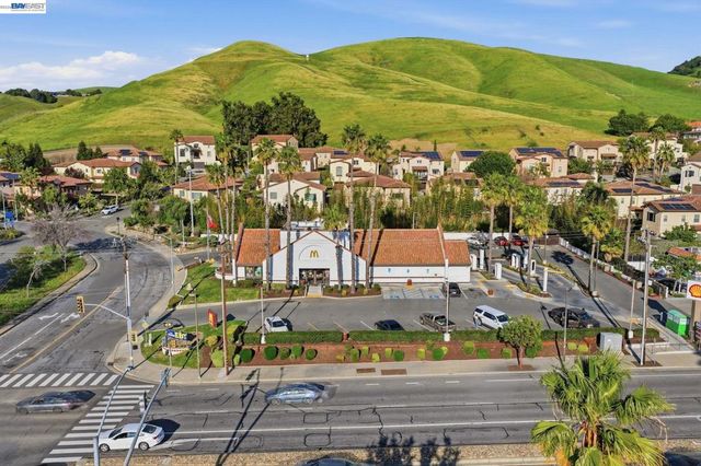 222 Corte San Pablo, Fremont, CA 94539