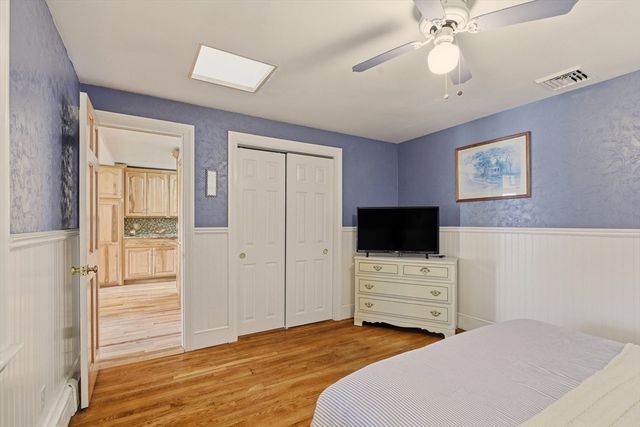 1282 East Rd, Tiverton, RI 02878