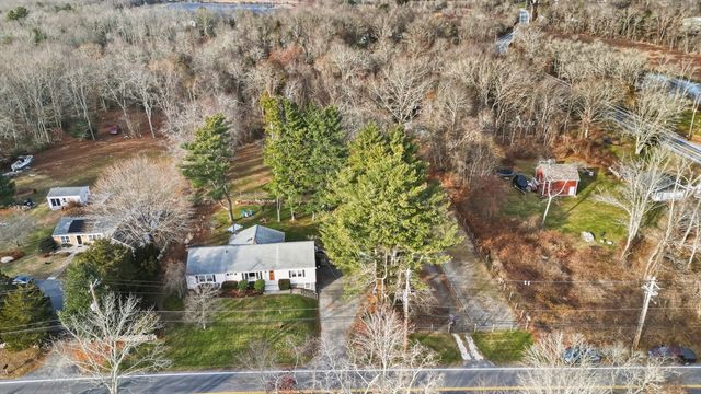 1282 East Rd, Tiverton, RI 02878