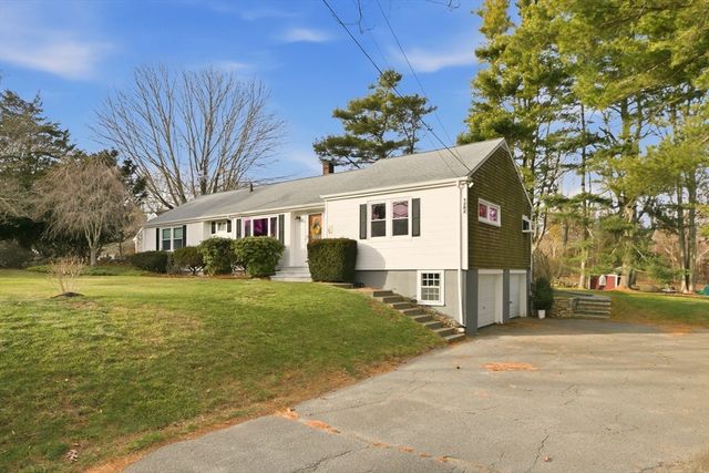1282 East Rd, Tiverton, RI 02878