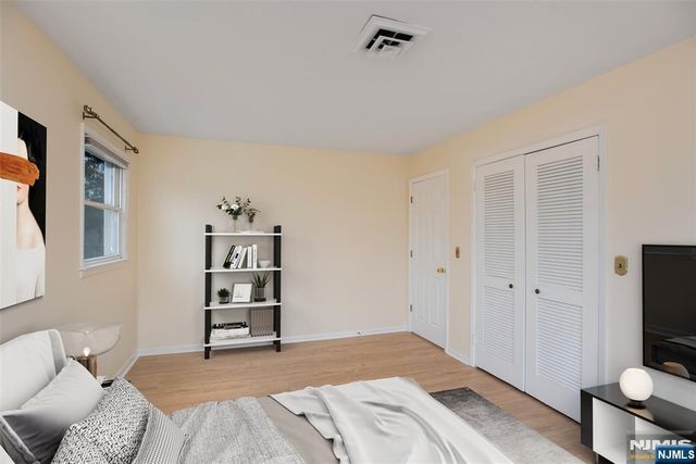 97 Heights Road, Paramus, NJ 07652