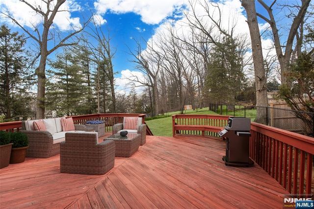 97 Heights Road, Paramus, NJ 07652