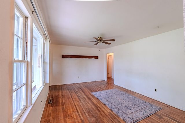 431 N Kokomo, Derby, KS 67037