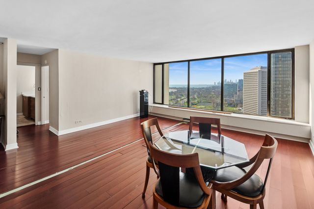 5455 N Sheridan Road 2904, Chicago, IL 60640