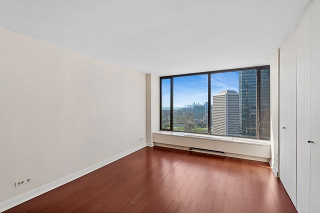 5455 N Sheridan Road 2904, Chicago, IL 60640