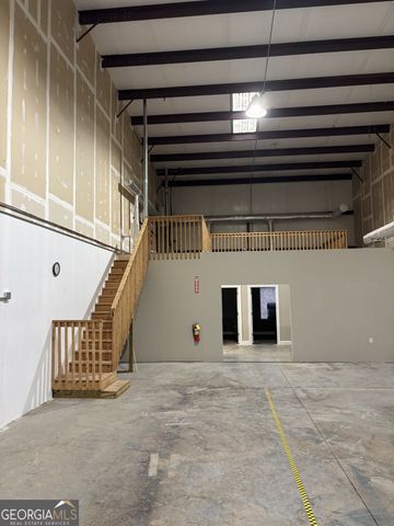 417 Dividend Drive UNIT B, Peachtree City, GA 30269