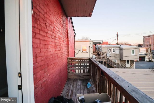 34 W MAPLE ST, York, PA 17401