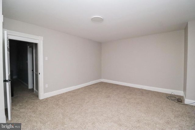 34 W MAPLE ST, York, PA 17401