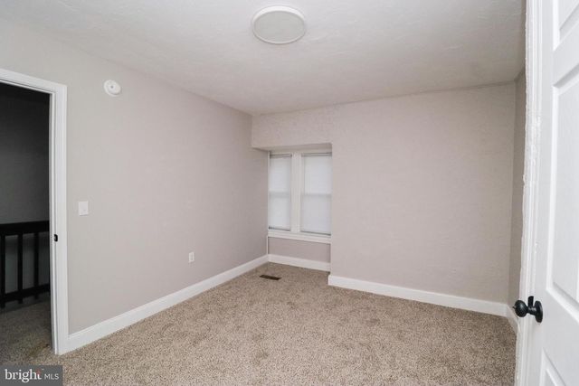 34 W MAPLE ST, York, PA 17401