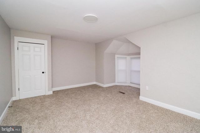 34 W MAPLE ST, York, PA 17401