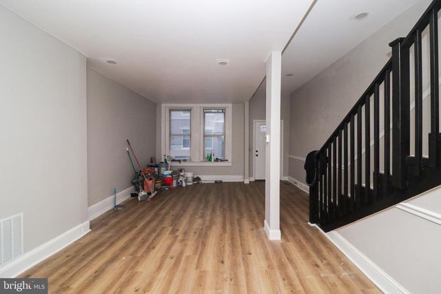 34 W MAPLE ST, York, PA 17401