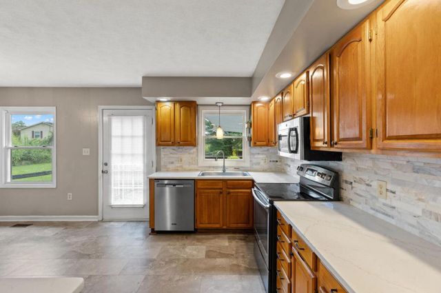 104 Four Winds Estates Drive, Mt Sterling, KY 40353