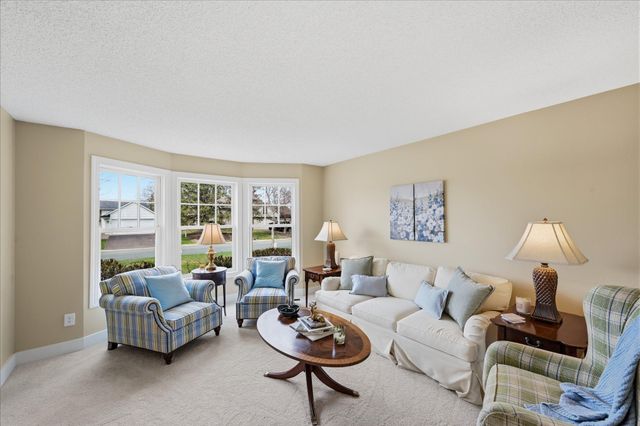 356 69th Street N, Mahtomedi, MN 55115