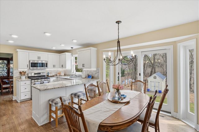 356 69th Street N, Mahtomedi, MN 55115