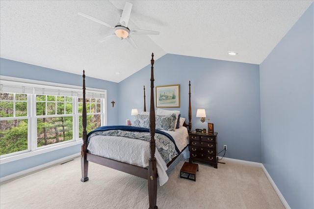 356 69th Street N, Mahtomedi, MN 55115