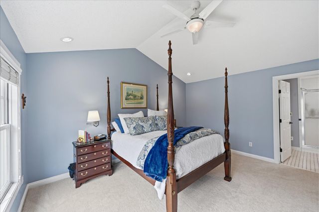 356 69th Street N, Mahtomedi, MN 55115