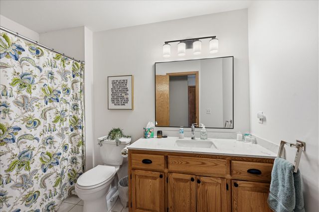 356 69th Street N, Mahtomedi, MN 55115