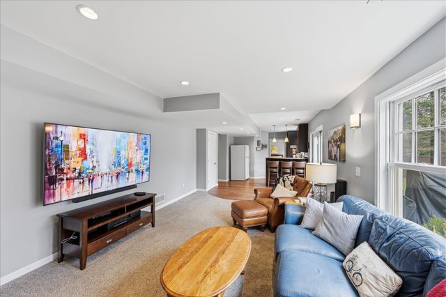 356 69th Street N, Mahtomedi, MN 55115