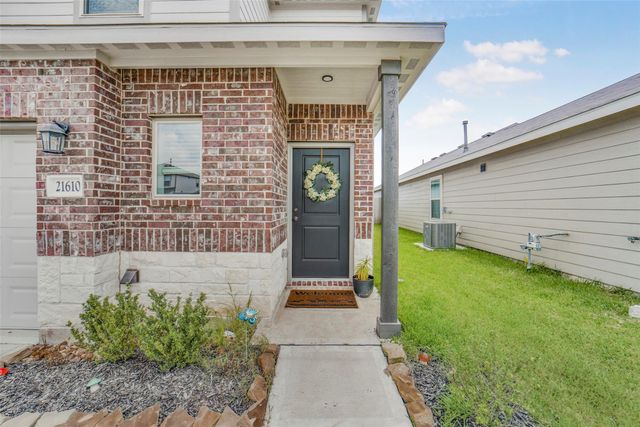 21610 Desert Lily Road, Waller, TX 77484