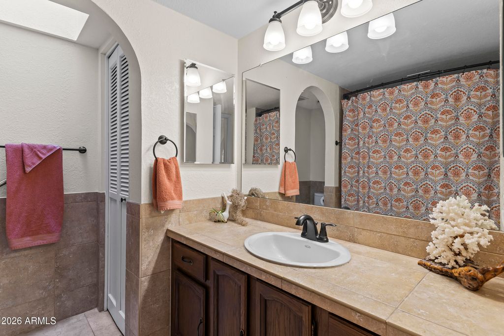 Image 33 of property listing at 1859 W NAVARRO Avenue, Mesa, AZ 85202