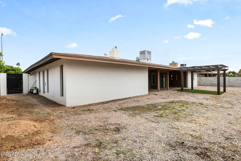 Image 37 of property listing at 1859 W NAVARRO Avenue, Mesa, AZ 85202