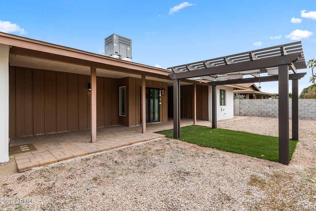Image 38 of property listing at 1859 W NAVARRO Avenue, Mesa, AZ 85202