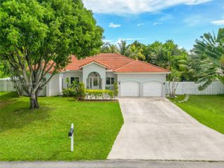 12743 SW 220th St, Miami, FL 33170