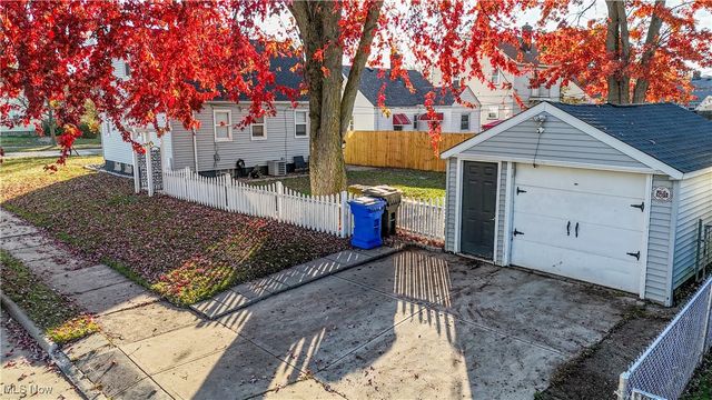 13402 Saint James Avenue, Cleveland, OH 44135