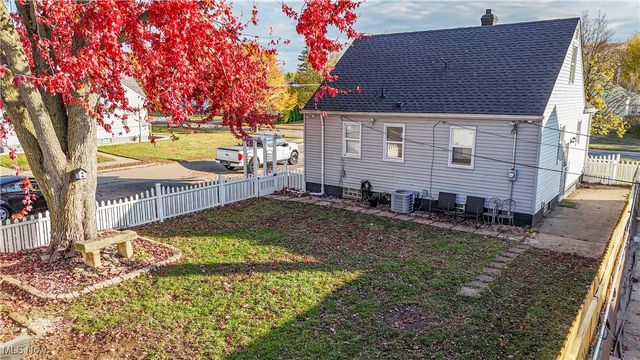 13402 Saint James Avenue, Cleveland, OH 44135