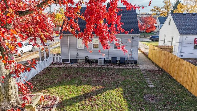 13402 Saint James Avenue, Cleveland, OH 44135