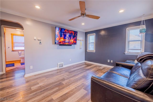 13402 Saint James Avenue, Cleveland, OH 44135