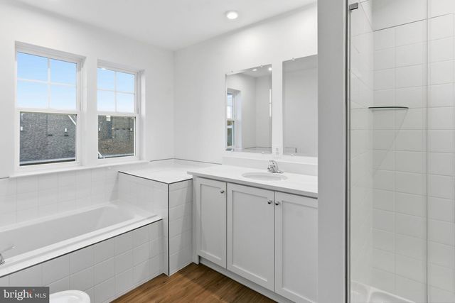 512 HUSKY TRL, Martinsburg, WV 25403