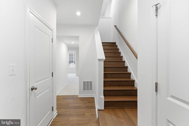 512 HUSKY TRL, Martinsburg, WV 25403