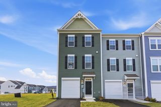 512 HUSKY TRL, Martinsburg, WV 25403