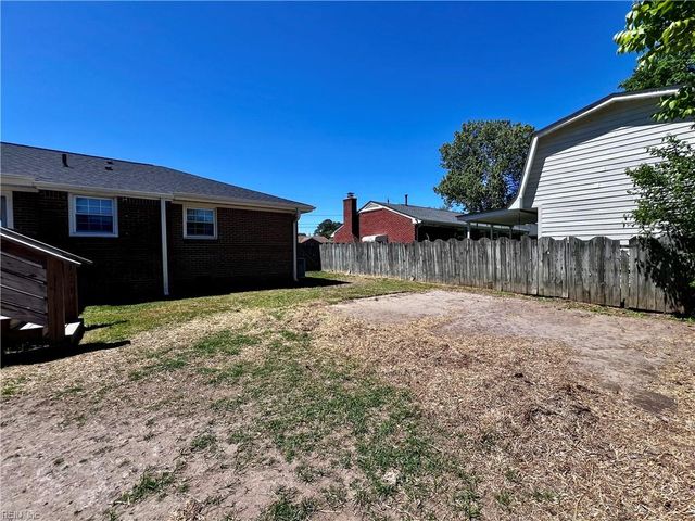 1208 Point Reel RD, Chesapeake, VA 23325