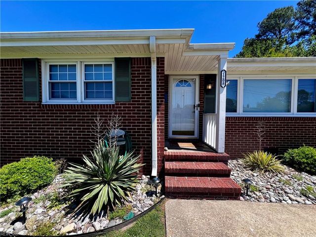 1208 Point Reel RD, Chesapeake, VA 23325