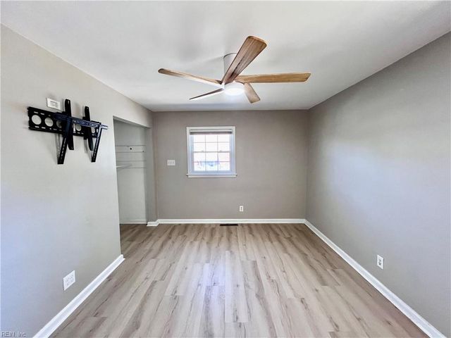 1208 Point Reel RD, Chesapeake, VA 23325