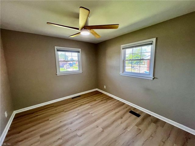 1208 Point Reel RD, Chesapeake, VA 23325