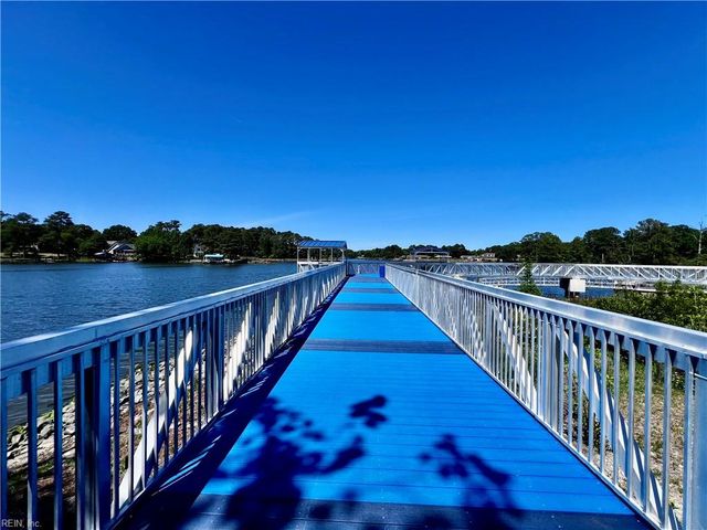 1208 Point Reel RD, Chesapeake, VA 23325