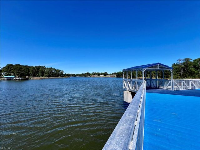 1208 Point Reel RD, Chesapeake, VA 23325