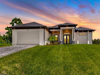 1023 Bank AVE S, Lehigh Acres, FL 33974