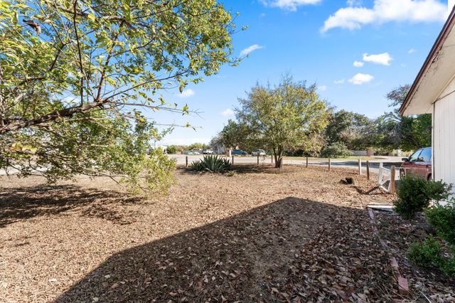 308 Highland Estates DR, Round Rock, TX 78664