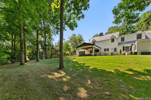 202 Rock Creek Lane, Scarsdale, NY 10583