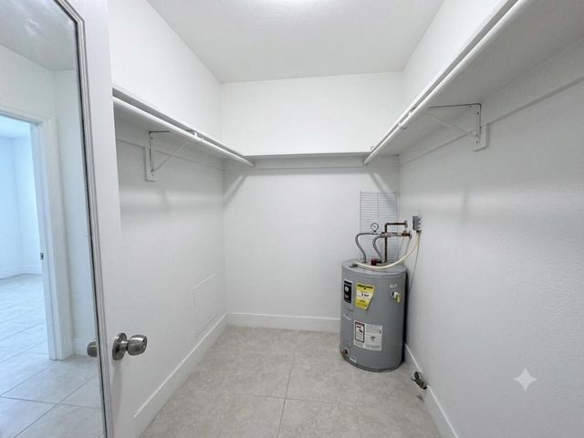 1150 E Sample Road 204, Pompano Beach, FL 33064