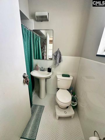 1000 Evergreen Avenue, West Columbia, SC 29169