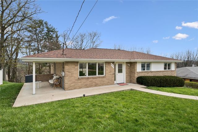 641 Longvue Dr, Chartiers, PA 15342