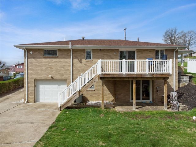 641 Longvue Dr, Chartiers, PA 15342